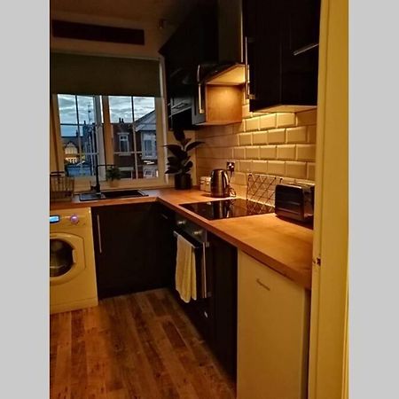 Unique 2 Bedroom Apartment In The Ideal Location 黑潭 外观 照片